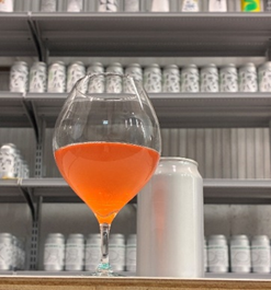 蒸留酒の副産物をアップサイクルした「LIL’ STRAWBERRY」を限定発売！